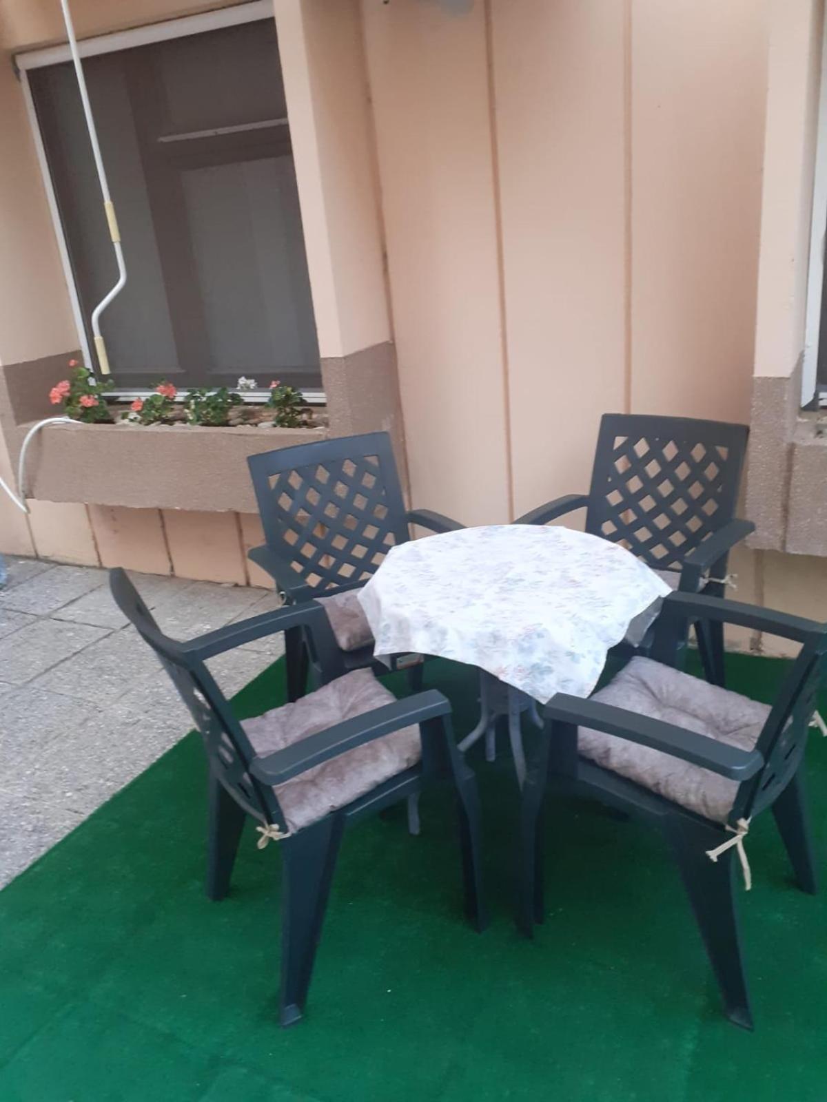 Apartments Aleksandar Petrovac Room photo